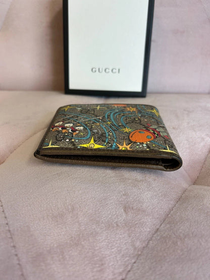 Gucci x Disney GG Supreme Donald Duck Billfold Wallet – Limited Edition Designer Leather Wallet | 70% OFF + Free 3–5 Day USA Shipping image 6