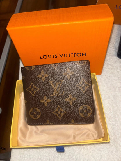 Louis Vuitton Brown Monogram Bifold Wallet for Men – Classic Designer Luxury | Free 3–5 Day USA Shipping image 1